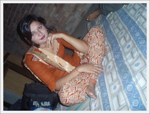 Paki Slut Wife - Porn Pics Horny Paki Slut Shaista Naked Beauty Exposed - Indian Porn Photos