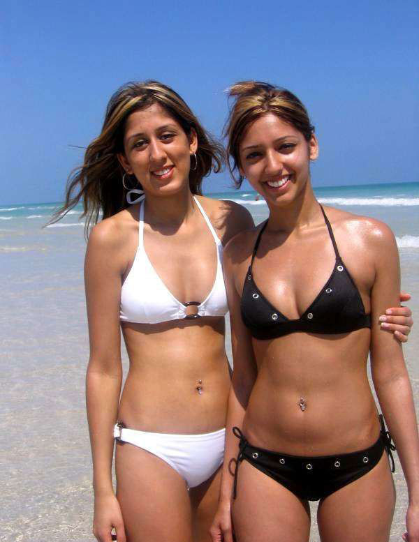 Xxx Bikini Indian - Indian girls in bikinis showing off - Indian Porn Photos