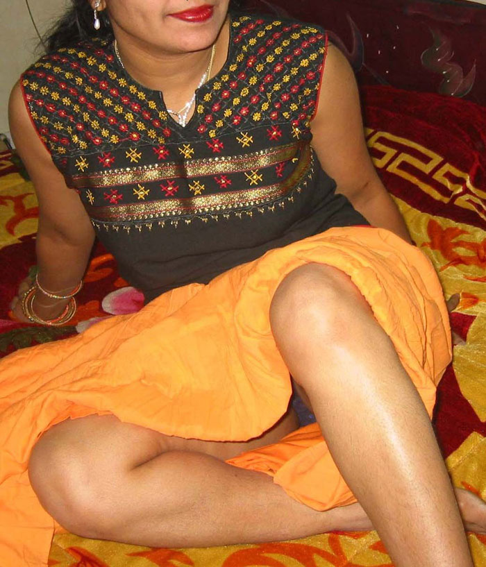 Punjab Indian Housewife Nude - Punjabi Housewife Parmjeen Naked With Husband - Indian Porn Photos