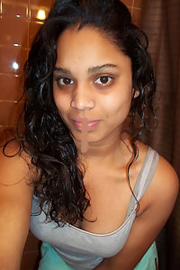 Indian girl self shoot pictures